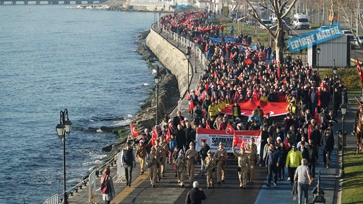 Şehitler için yürüdüler