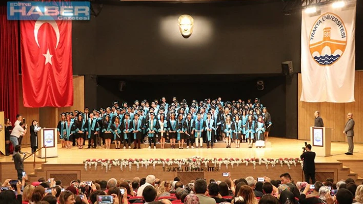 Mezuniyet töreni gerçekleşti