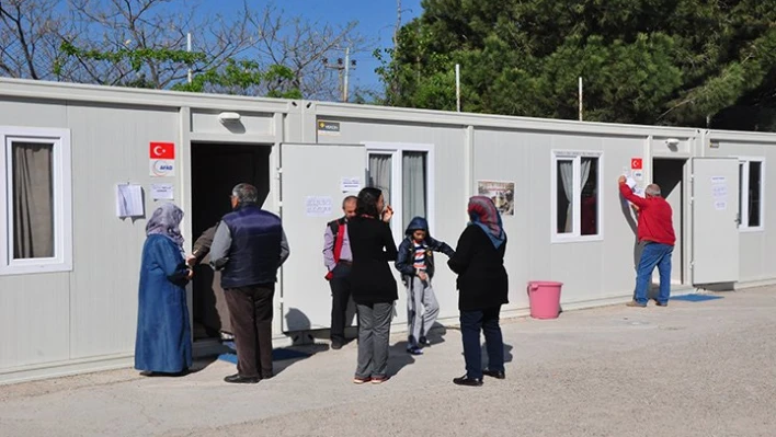 Depremzedeler de oyunu kullandı
