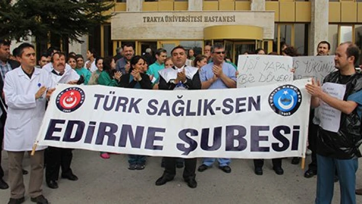 'Çöp poşetli' protesto