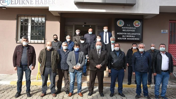 Hayrabolu Belediye Başkanı İnan, mahalle muhtarlarıyla bir araya geldi