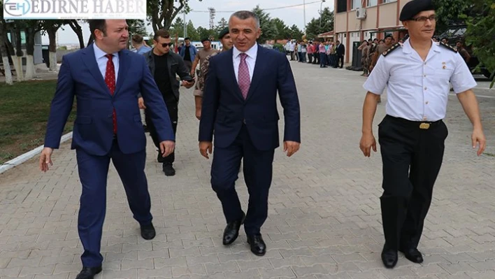 Köpeğini otomobilin arkasına bağlayan kişiye para cezası