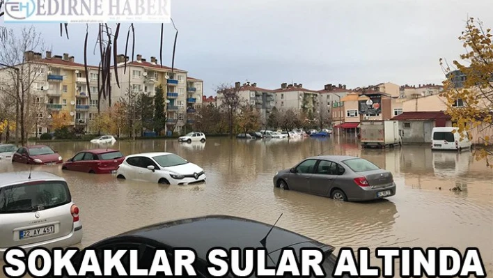 Sokaklar göle döndü