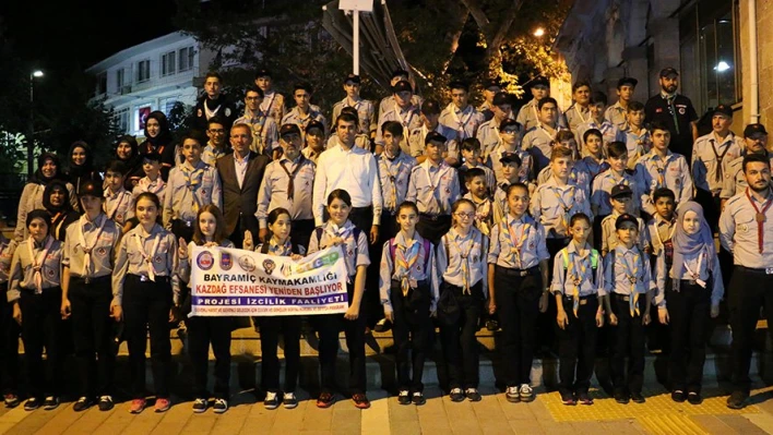 İzcilik kampına gittiler