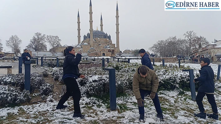 Karın yağışına en çok çocuklar sevindi