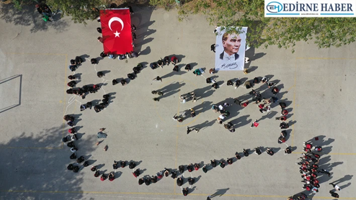 Edirne'de 100 lise öğrencisi, Türkiye haritası koreografisi oluşturdu