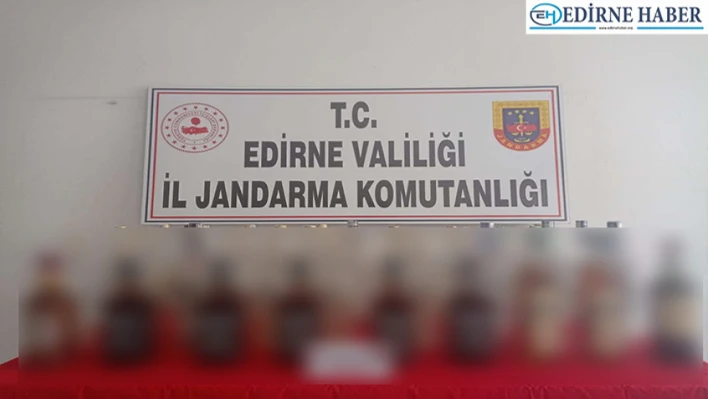 Edirne'de bir otomobilde 39 şişe kaçak içki ele geçirildi