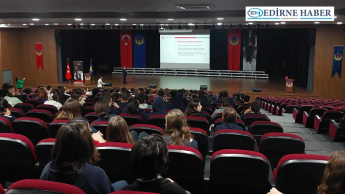 Edirne'de gerçekleştirilen dezenformasyonla mücadele eğitimi devam ediyor