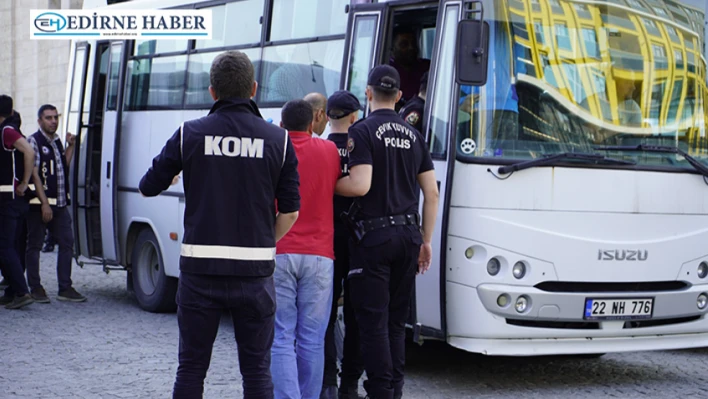 Edirne'de 'kukla' operasyonunda gözaltına alınan 24 şüpheliden 9'u tutuklandı