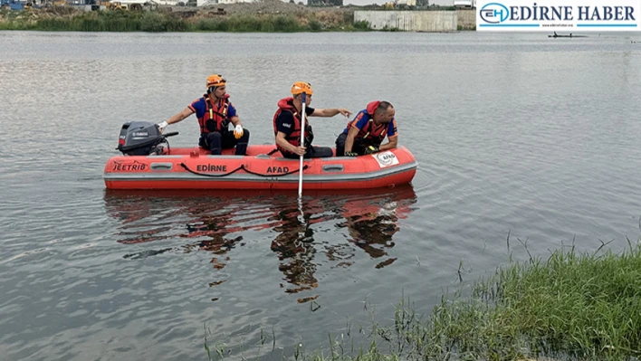 Edirne'de Meriç Nehri'ne giren 2 genç kayboldu