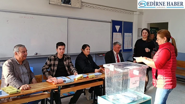 Edirne'de oy verme işlemi başladı