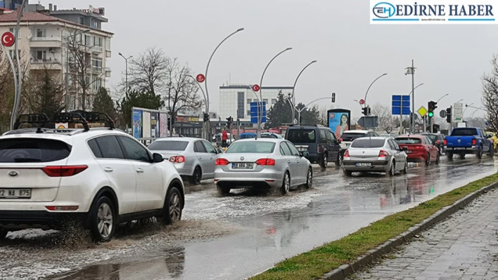 Edirne'de serin ve yağışlı hava etkili oldu