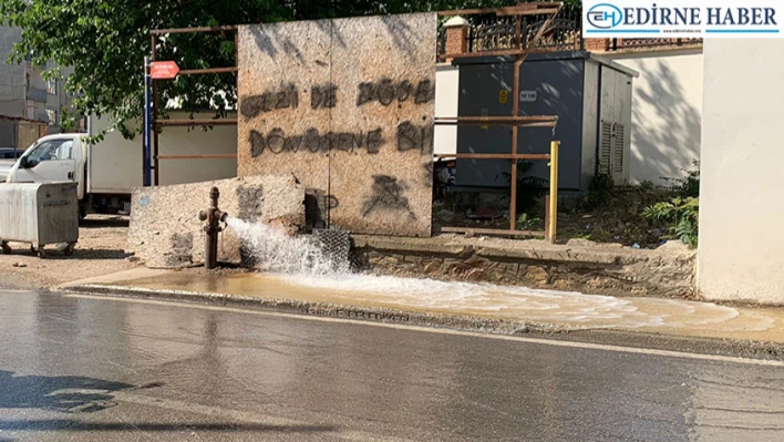 Edirne'de sokaklar göle döndü