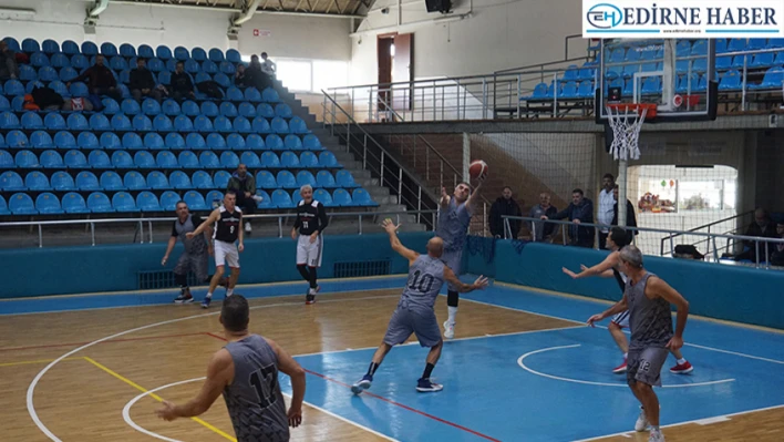 Edirne'de 'Uluslararası Veteran Basketbol Turnuvası' başladı