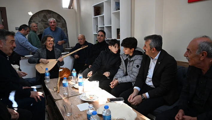 Edirne Valisi Sezer, Erzurumlular Derneğini ziyaret etti