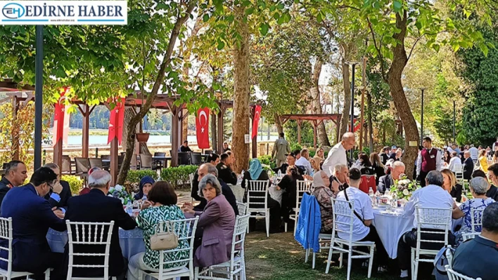 Edirneli gaziler yemek programında bir araya geldi
