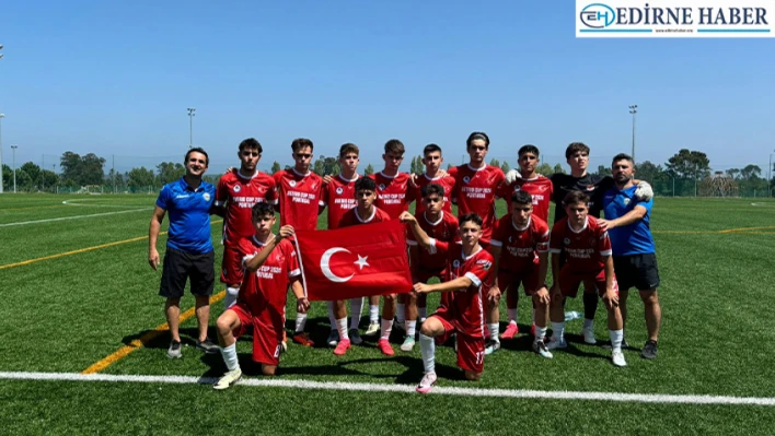 Edirneli gençler Portekiz'de futbol turnuvasına katıldı