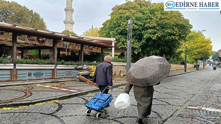 Edirneliler haftaya yağmurla başladı