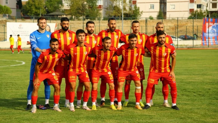 Edirnespor sahasında Denizlispor'a boyun eğdi