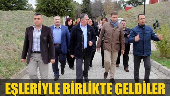 Komutanlar Edirne'de