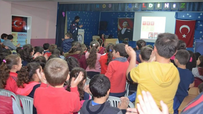 Eğitimler devam ediyor