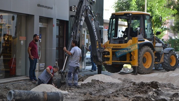 Doğal gaz borusu patladı