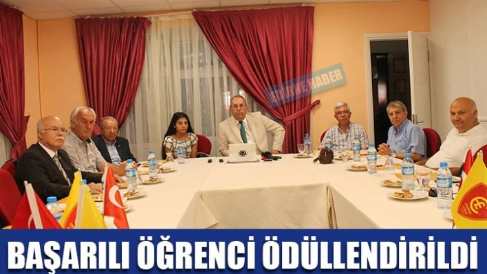 Başarılı öğrenciye ödül