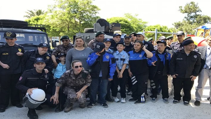 Bir gün de olsa Polis oldular