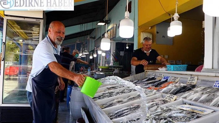 Palamut tezgahları süslemeye başladı