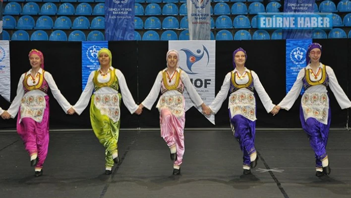 Birincilik için yarıştılar