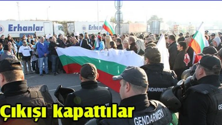 Çıkışı kapattılar