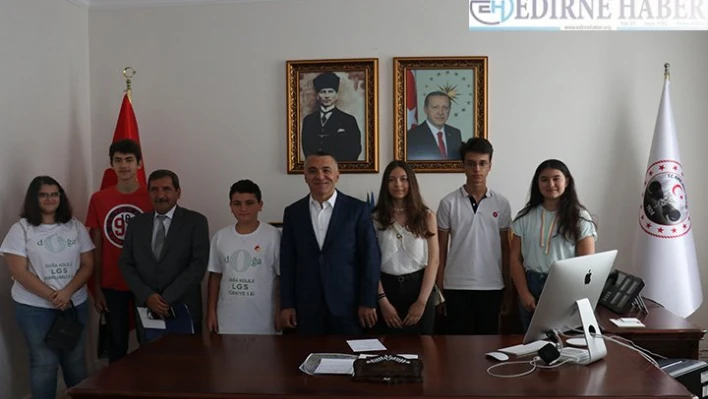 LGS'nin başarılı öğrencilerine ödül