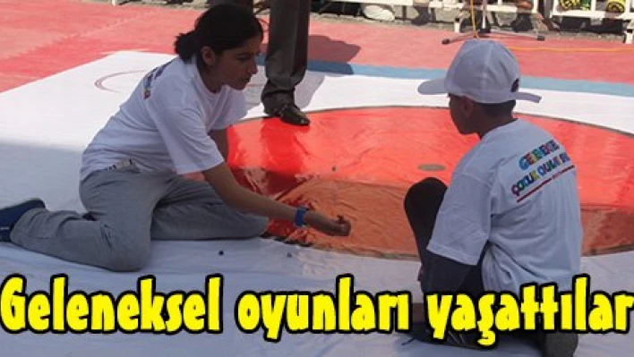 Geleneksel oyunları yaşattılar