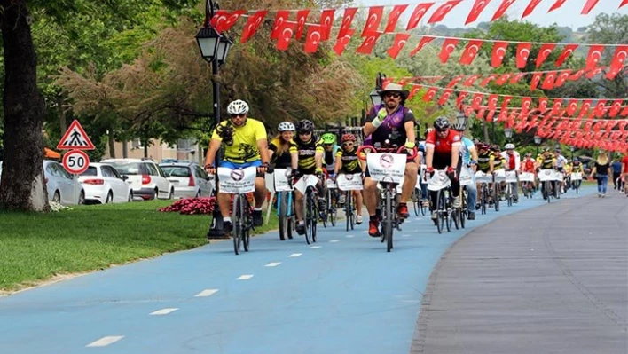 Farkındalık için pedal çevirdiler