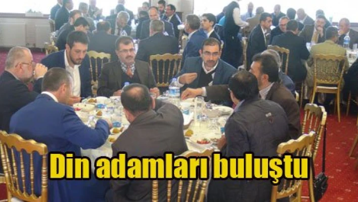 Yemekte buluştular