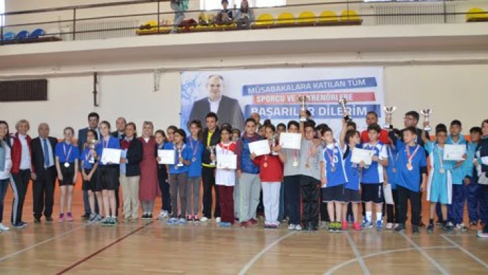 Masa Tenisinin küçük şampiyonları