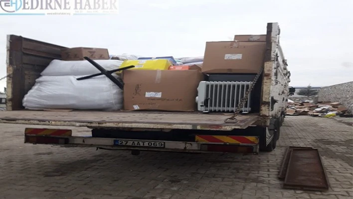 Yardım kamyonu Elazığ'a ulaştı