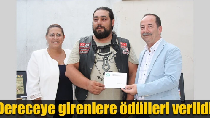Ödüllerini aldılar