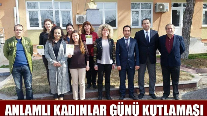 Fidan dikerek kutladılar