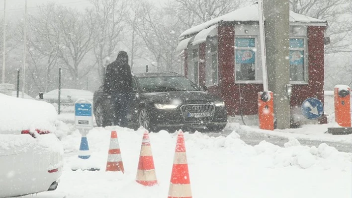 Beklenen kar geldi