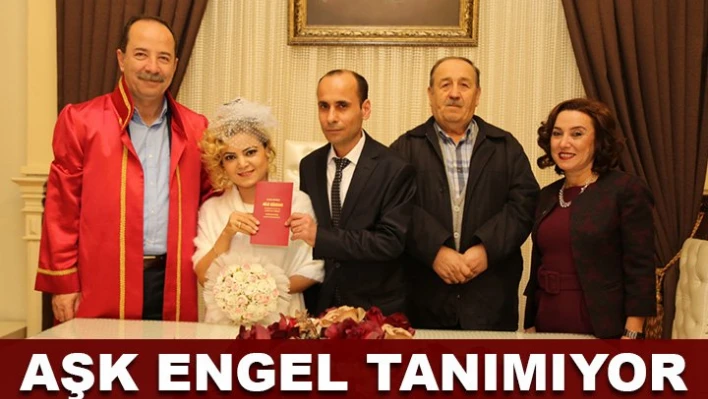 Dünya evine girdiler