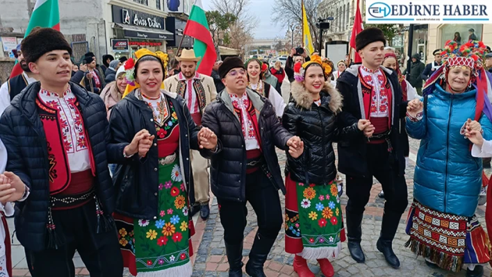 Festivalde Renkli Görüntüler Oluştu