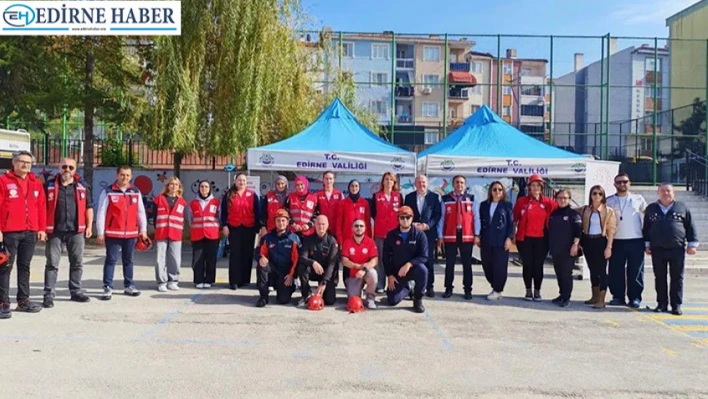 Genç Kızılay gönüllüleri sahada