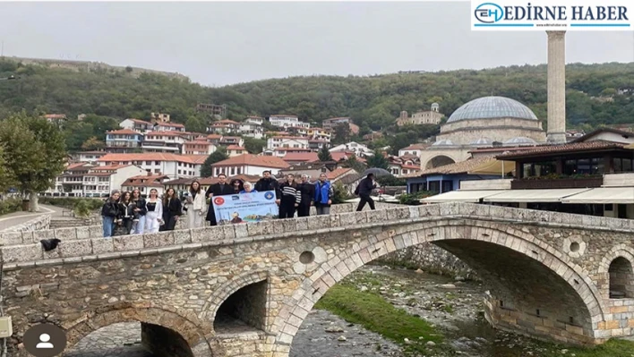 Gençler Kosova'da tarihi izleri sürdü