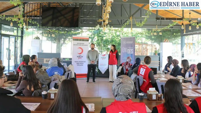 'Gönüllü Gücü: Liderlik Yolculuğu' projesi sürüyor