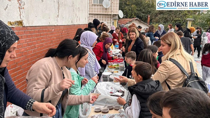 Kadirpaşa'da kermes yapıldı