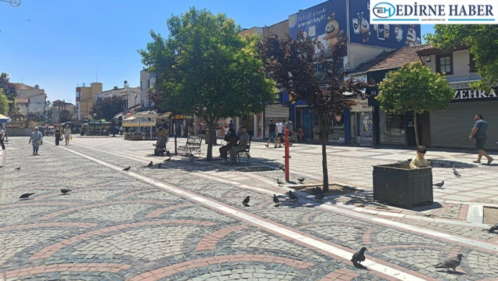 Kavurucu sıcak hayatı olumsuz etkiledi, cadde ve sokaklar boş kaldı