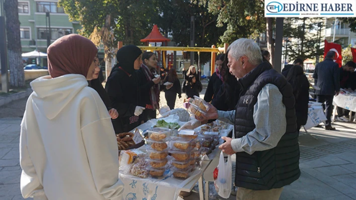 Kermes gelirleri ihtiyaç sahibi öğrenciler için kullanılacak