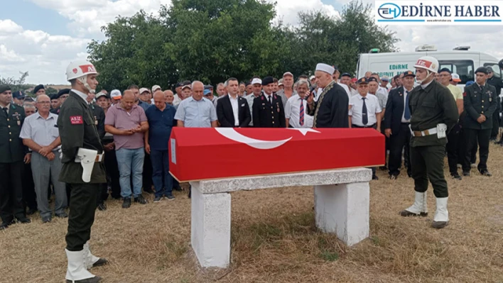 Kıbrıs Gazisi Ahmet Ada, askeri törenle toprağa verildi