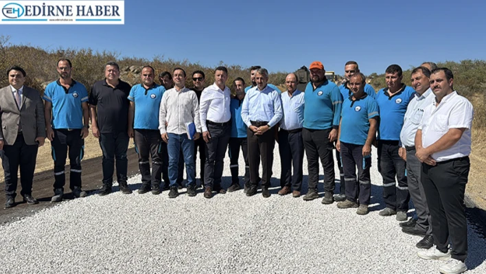 Köy yollarını asfaltlama çalışmaları sürüyor
